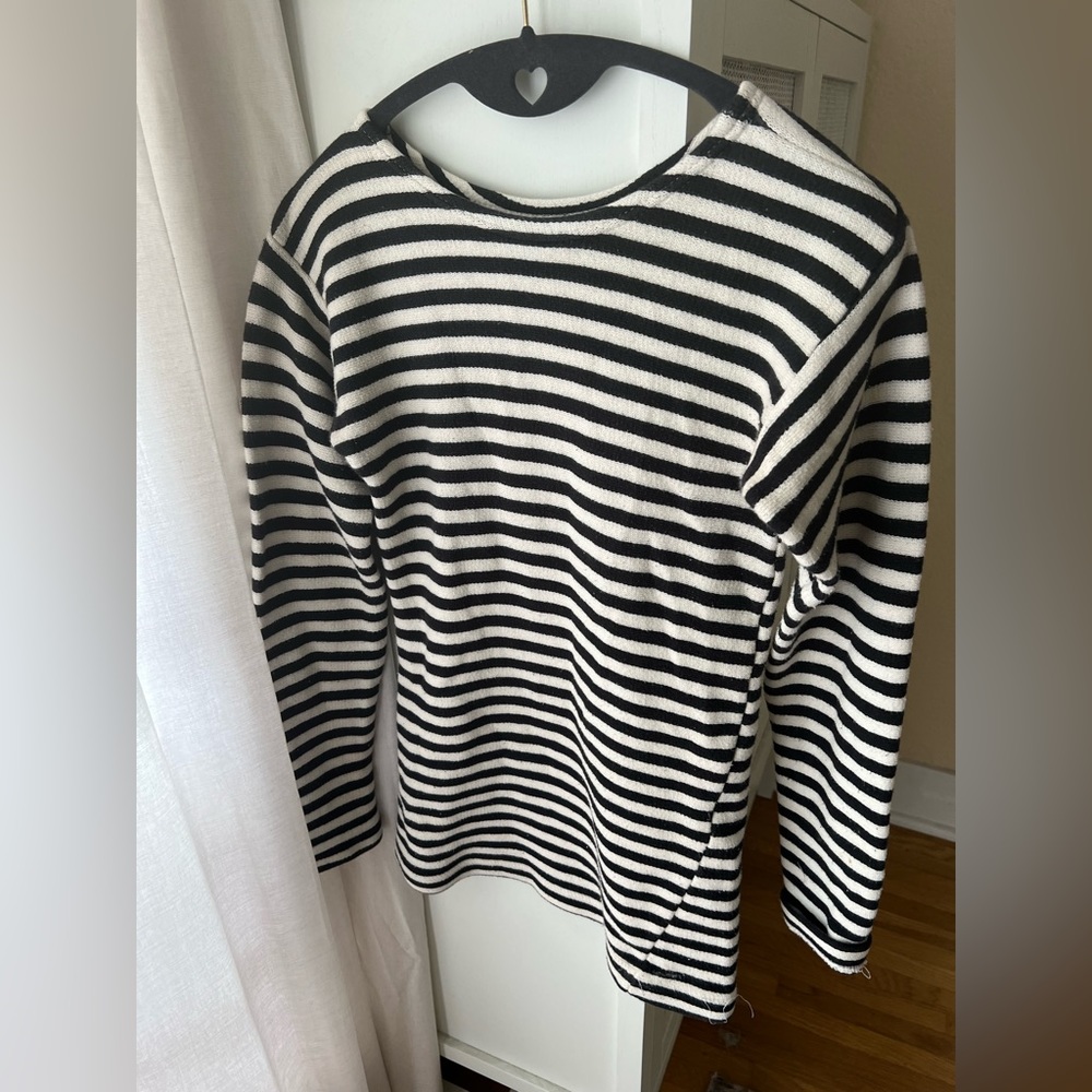 Vintage black and white striped sweater - Picture 2 of 2